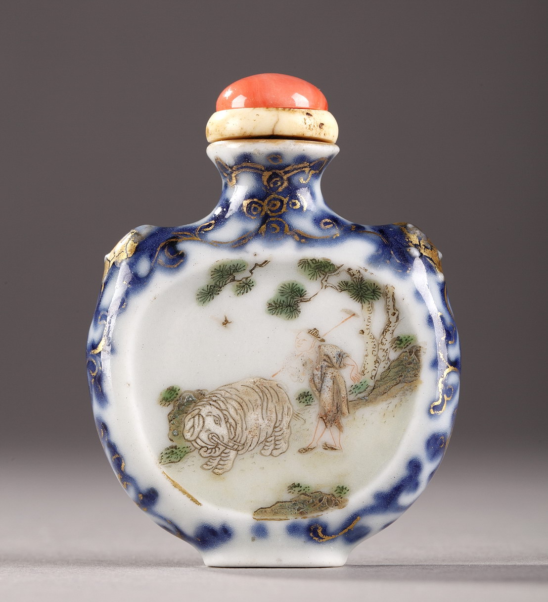 Porcelain snuff bottles - Qing period